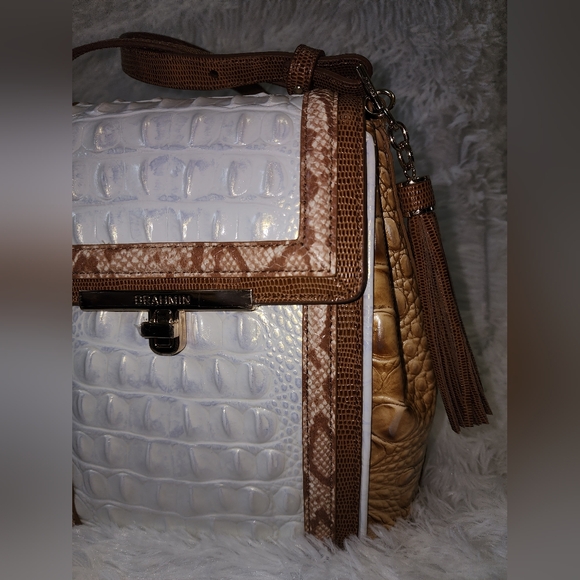 Brahmin Margo Crossbody Bag In Dune Alamosa - Picture 3 of 11